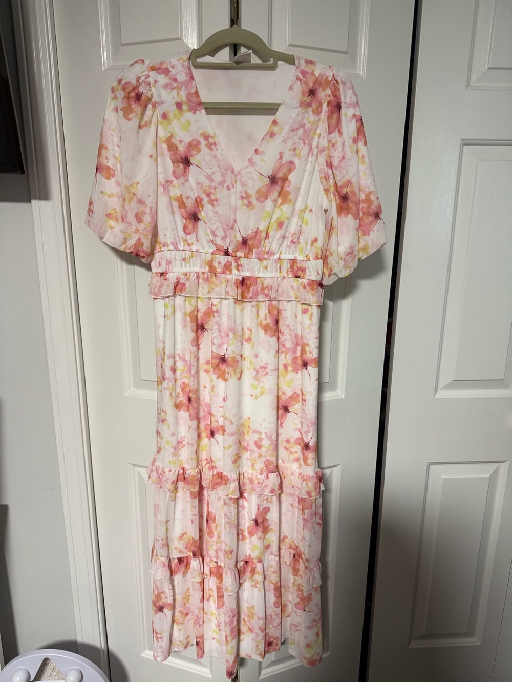Women’s Floral Maxi Dress with V-Neck in Blush Pink